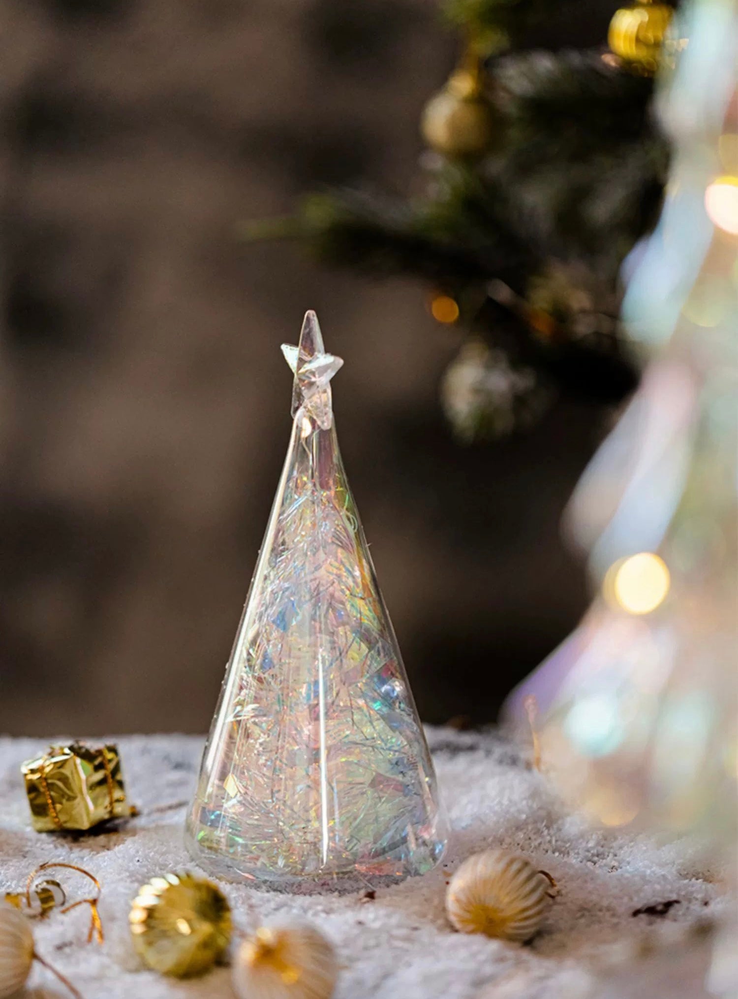 Radiant Christmas Tree Decoration - Gifteal